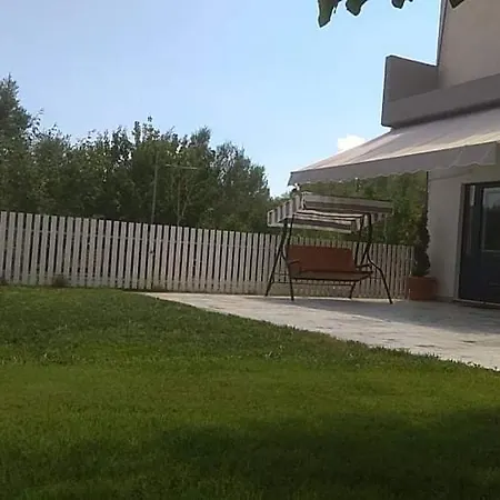 In A Country House# Apartamento *